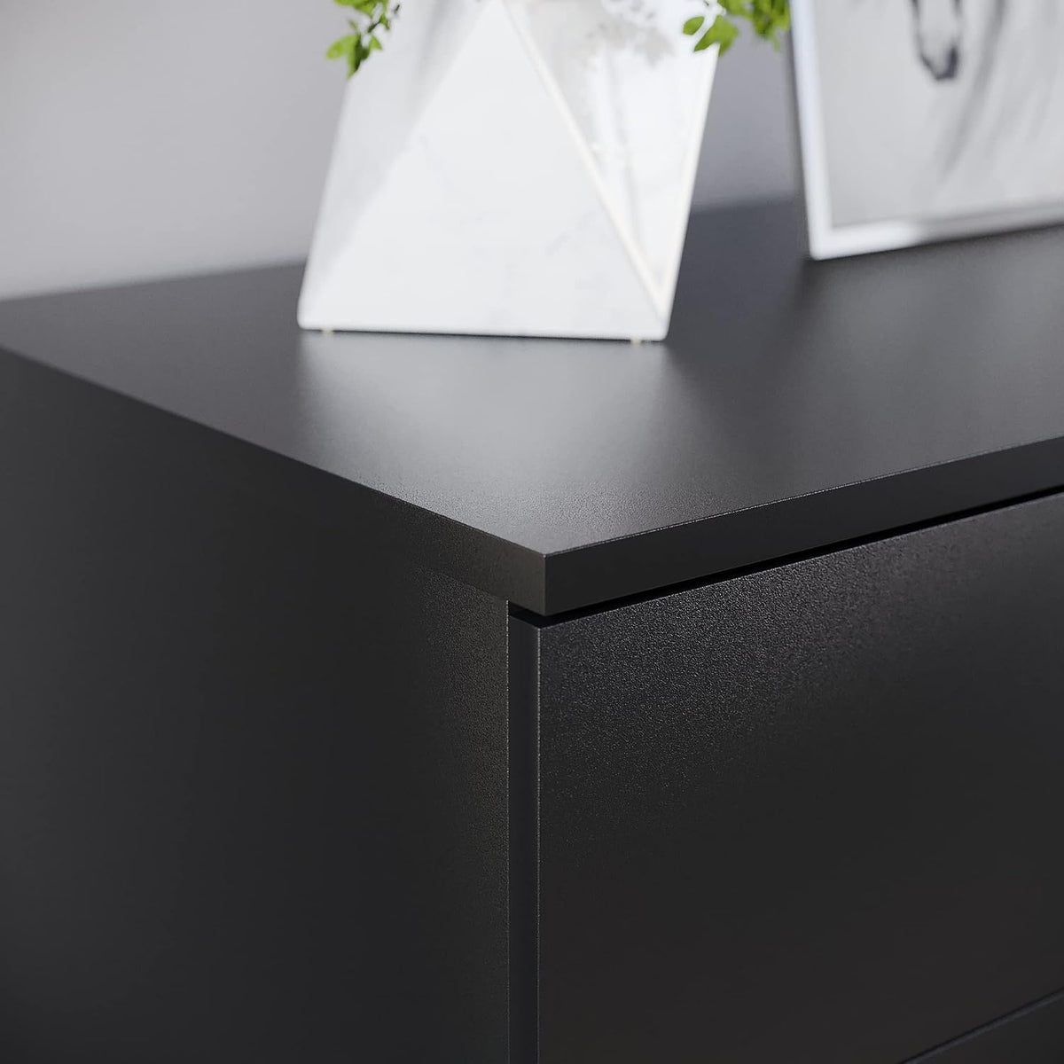 Riano 5-Drawer Chest – Black